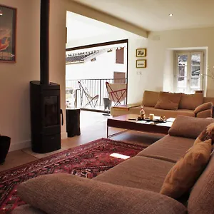 https://le-clos-st-louis.midi-pyreneeshotels.com